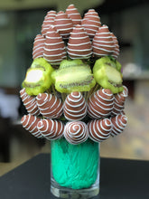 Cargar imagen en el visor de la galería, Arreglo de Kiwi y Chocolates
