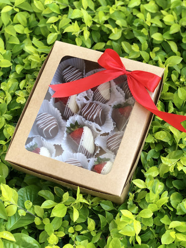 Caja de Malvas, Fresas y Chocolates